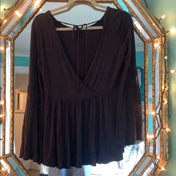 Open Back Top - Picture 2 of 4